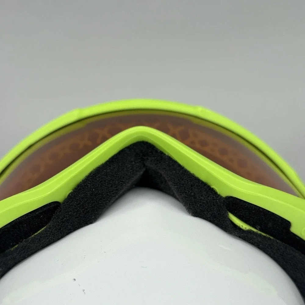 Smith Ski Snowboard Goggles Shield Tinted Amber Lens Green Frame Cascade